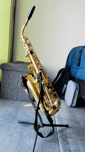 Saxofón Alto Yamaha Yas-280
