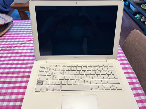 Macbook White A1342 Emc 2350 Late 2009 Para Piezas 