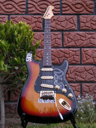 Guitarra Electrica  Stevie Ray Vaughan Tribute Custom 