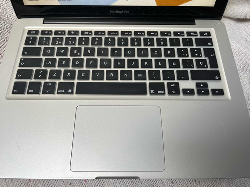 Macbook Pro 13 Corel I5 8gb Ram Y 500gb Memoria 2012