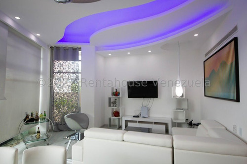 Tg Apartamento Con Amplio Espacios, Jacuzzi, Terraza Y Área De Parrillera, En Venta En Santa Rosa De Lima 25-17562 Ys