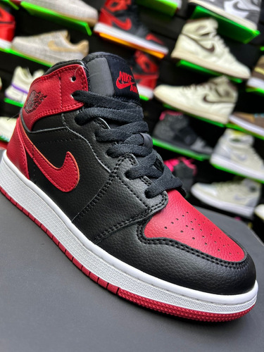 Tenis Nike Jordan 1 Milán #27 En Color Rojo Negro