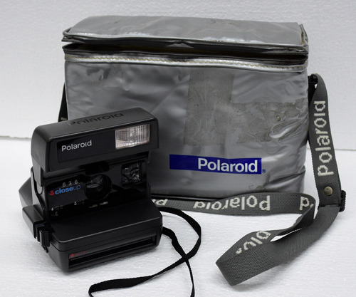 Câmera Polaroid 636 Close-up Antiga Em Perfeito Estado 