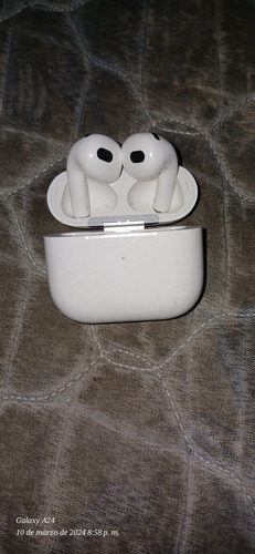 AirPods Blancos 