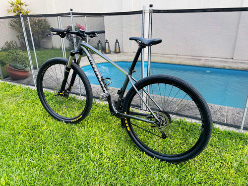 Specialized Rockhoper Expert 29