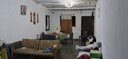 Los Algarrobos 2da Etapa A Espaldas De La Comisaría. - Imagen 2