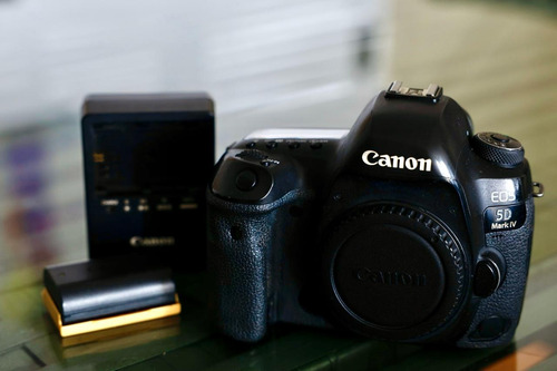Canon Eos 5d Mark Iv + Lente Canon 24-105mm