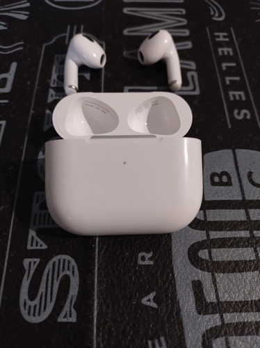 AirPods (3ª generación) Con estuche De carga