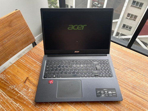 Acer Aspire Ryzen 7 Ssd 512gb Ram 8gb Radeon 625 2gb Usado