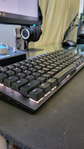 Teclado Mecânico Nzxt Function Minitkl Preto Switch Red