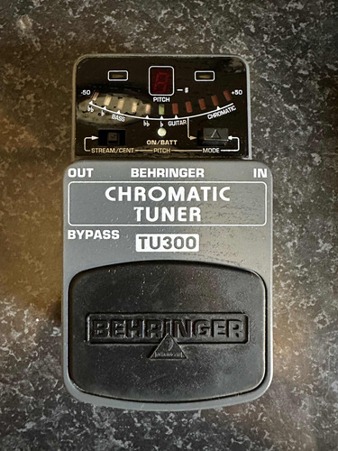 Pedal Afinador Behringer Tu300 Chromatic Tuner