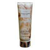  Body Lotion Almond Blossom & Oat Milk Victoria's Secret