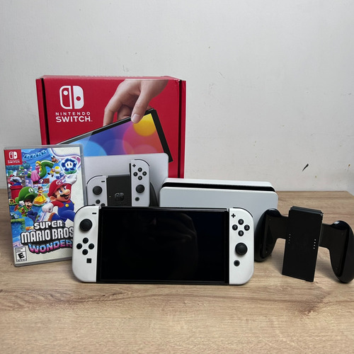 Nintendo Switch Oled Blanca + Funda + Mario Wonder + Caja