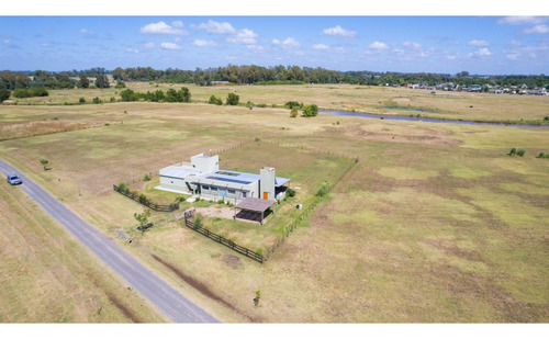 Hermosa Casa De Campo En Venta - Imagen 4