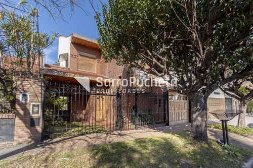 Venta Casa 5 Ambientes En Villa Luzuriaga