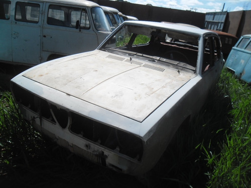 ALFA ROMEO 2300 1975 A TERMINAR FUNILARIA E TAPEÇARIA PRONTA