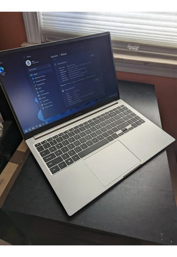 Samsung Galaxy Book Core I7 16gb 512hd (daños Cosméticos)