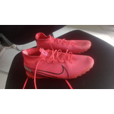 Vendo Chuteira Semi Nova Pouco Usada Da Nike Rosa Florecente