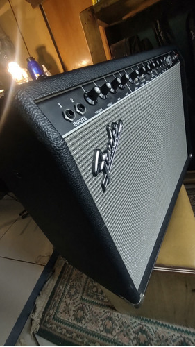 Fender Frontman 212r Con Switch Y Funda De Cuero