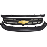 Parrilla Completa Con Insignia Chevrolet Corsa 2008 A 2010