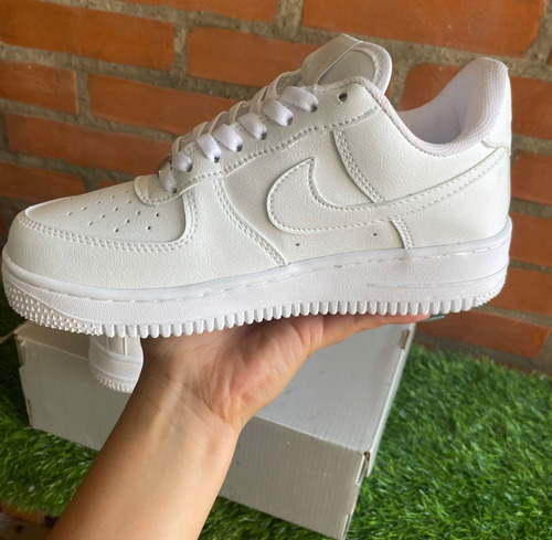 Tenis Originales Nike Air Force 1 Cuero Grueso Blanco 25cm