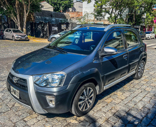 Toyota Etios 2016 1.5 Cross