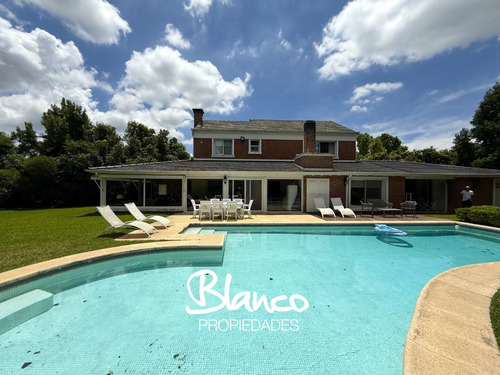 Casa En Venta En La Lomada, Pilar, G.b.a. Zona Norte
