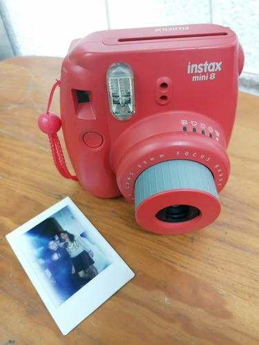 Cámara Fujifilm Instax Mini 8