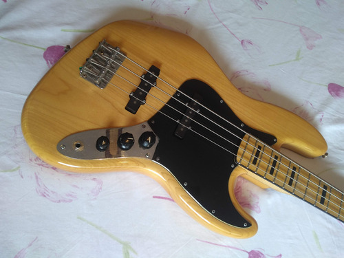 Bajo Squier Jazz Bass Vintage Modified 70s Mics Emg Activos