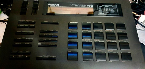 Roland R8 