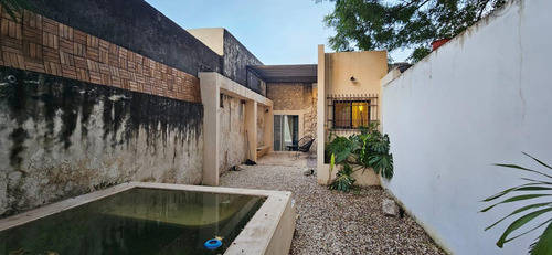 Casa Amueblada En Venta Sobre La Av. Itzaes