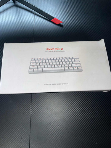 Teclado Gamer 60% Anne Pro 2 Switch Red