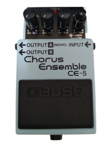 Pedal  Efeito Boss Chorus Ensemble Ce-5  Azul-celeste, Fonte