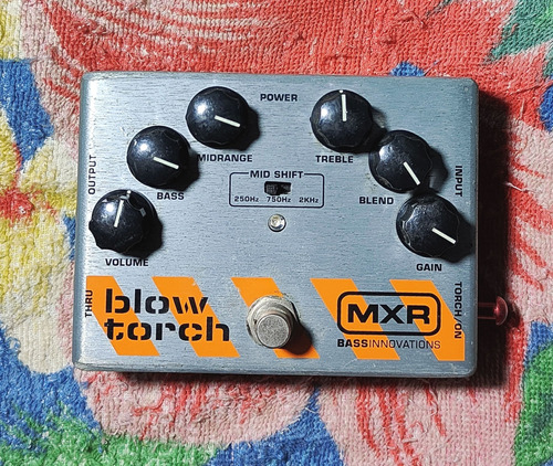 Mxr M181 Bass Blowtorch Dist / Fuzz Com Fonte 18v- Willaudio