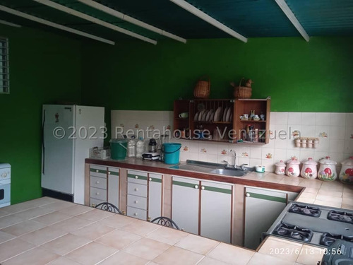 Jl/oportunidad Única! Casa 2 Niveles. 2 Locales Y Mas En Venta. Barrio San Jose Barquisimeto Lara, Venezuela, Jose Lopez Cód. # 25-17091 /233.59 M². Jl - Imagen 3