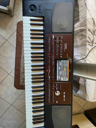 Teclado Korg Pa700 Profissional Arranger