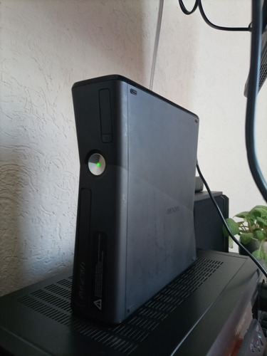 Xbox 360 Slim