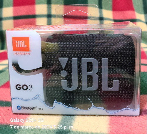 Bocina Jbl Go 3 Portátil Con Bluetooth Waterproof Negra.