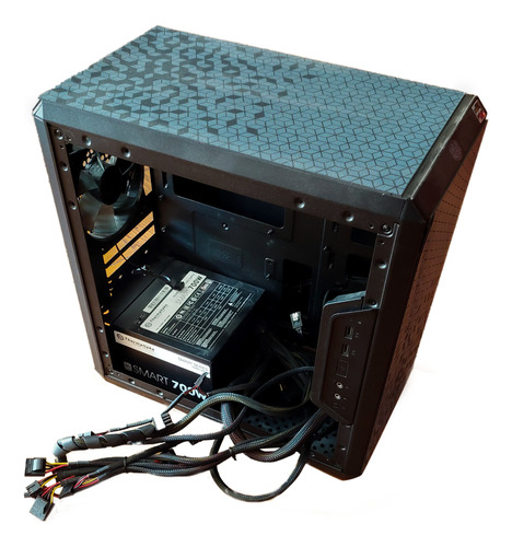 Gabinete Cooler Master Mcb-q300l Con Fuente Thermaltake Gtia