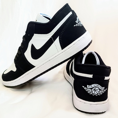 Tenis J1 Low Panda # 22.5