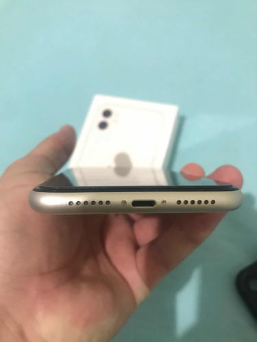 iPhone 11 Branco - 64gb Com Nfe Da Compra
