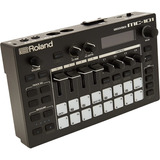 Roland Mc-101 Groovebox