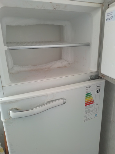 Heladera Coventry Con Freezer