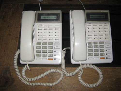 2 Telefonos Multilinea Panasonic Kx-t7030 