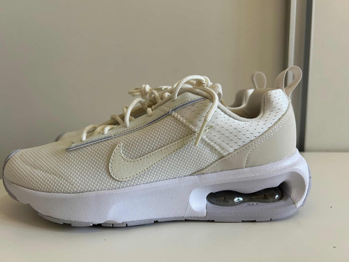 Tênis Feminino Nike Air Max Intrlk