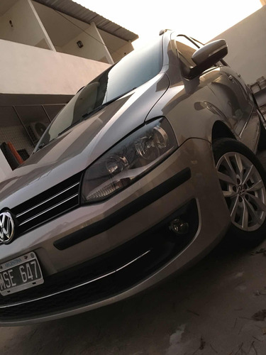 Volkswagen Suran 2013 1.6 Highline 101cv