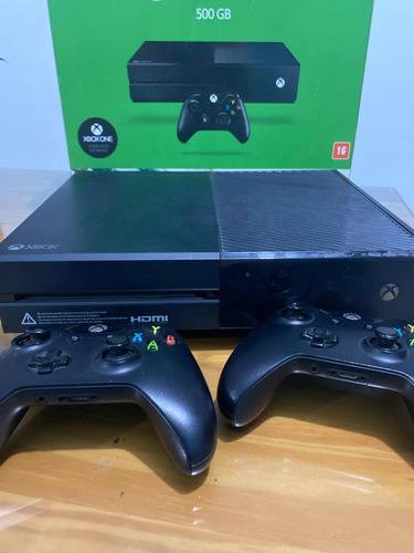 Console Xbox One Usado 500 Gb Com 2 Controles Inclusos