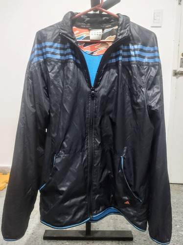 Campera adidas Entrenamiento Talle S 