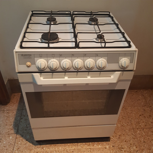 Cocina A Gas Ariston G640 Muy Buen Estado 60 Cm