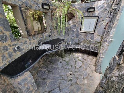 Casa En Venta En Caurimare Caracas Piscina Calle Cerrada Jardin Casas Angela Tochon - Imagen 3